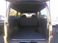 Nissan CARAVAN VAN лот № 4511 оценка 3.5  с аукциона в Японии 8