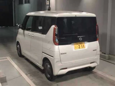 Nissan ROOX