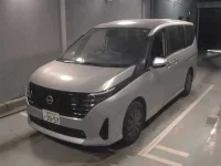 Nissan SERENA лот № 8333 оценка 3.5  с аукциона в Японии 3