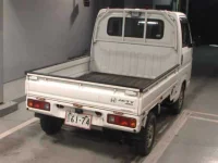 Honda ACTY TRUCK лот № 1057 оценка 3.5  с аукциона в Японии 4