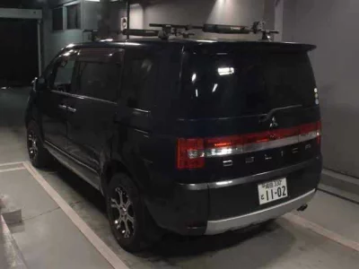 Mitsubishi DELICA D5