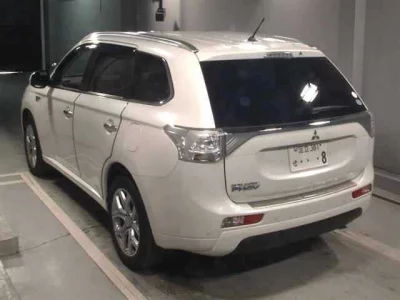 Mitsubishi OUTLANDER PHEV