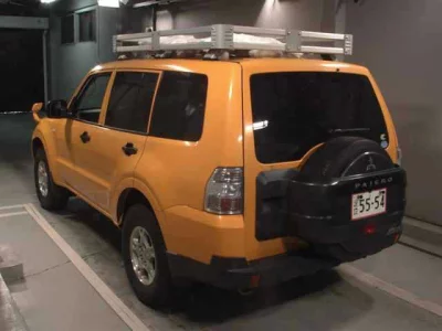 Mitsubishi PAJERO