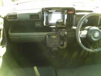 Suzuki SPACIA GEAR лот № 9549 оценка 6  с аукциона в Японии 7