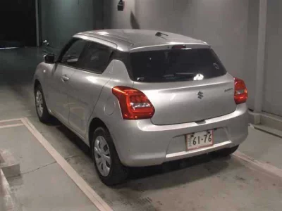 Suzuki SWIFT  с аукциона в Японии