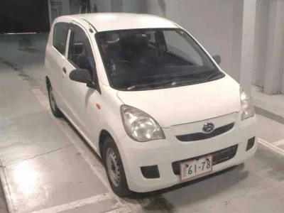 Daihatsu MIRA  с аукциона в Японии