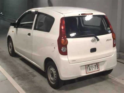Daihatsu MIRA  с аукциона в Японии
