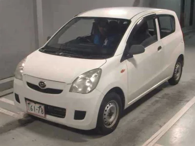 Daihatsu MIRA  с аукциона в Японии
