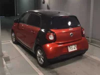 Smart FORFOUR лот № 7047 оценка 4  с аукциона в Японии 1