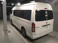 Toyota HIACE VAN лот № 8282 оценка 3.5  с аукциона в Японии 1