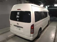 Toyota HIACE VAN лот № 8282 оценка 3.5  с аукциона в Японии 4