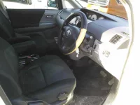 Toyota VOXY лот № 3027 оценка R  с аукциона в Японии 2