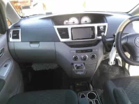 Toyota VOXY лот № 3027 оценка R  с аукциона в Японии 7