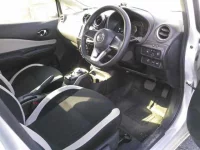 Nissan NOTE лот № 8443 оценка 3.5  с аукциона в Японии 2