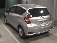 Nissan NOTE лот № 8443 оценка 3.5  с аукциона в Японии 1