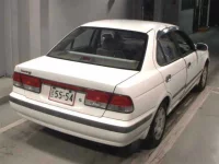 Nissan SUNNY лот № 8445 оценка 3.5  с аукциона в Японии 4