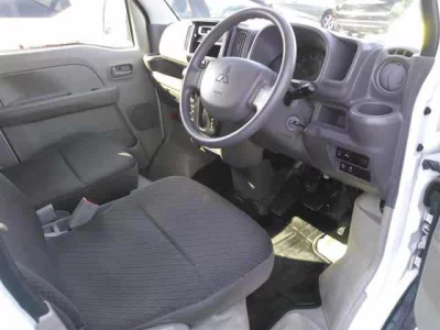 Mitsubishi MINICAB VAN