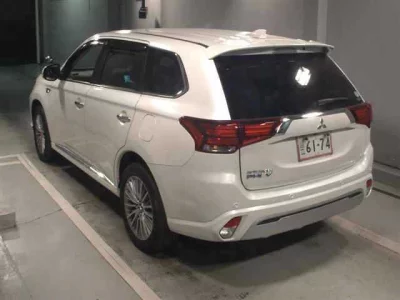Mitsubishi OUTLANDER PHEV