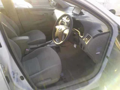 Toyota COROLLA AXIO  с аукциона в Японии