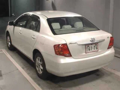 Toyota COROLLA AXIO  с аукциона в Японии