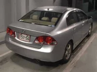 Honda CIVIC HYBRID лот № 372 оценка 3.5  с аукциона в Японии 4