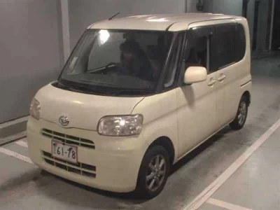 Daihatsu TANTO  с аукциона в Японии