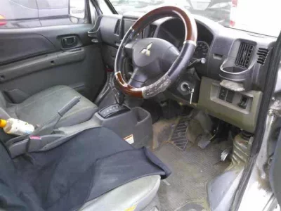 Mitsubishi MINICAB VAN