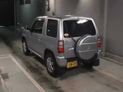 Mitsubishi PAJERO MINI