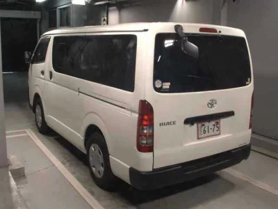 Toyota HIACE VAN