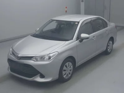Toyota COROLLA AXIO  с аукциона в Японии