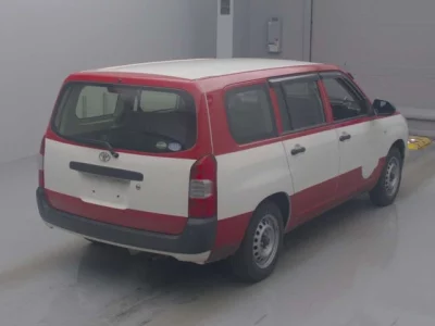 Toyota PROBOX  с аукциона в Японии