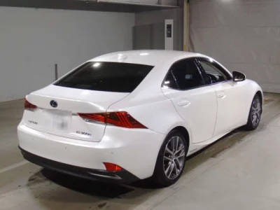 Lexus IS