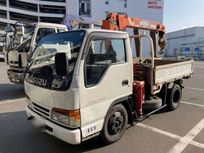 Isuzu ELF