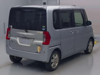 Daihatsu TANTO  с аукциона в Японии