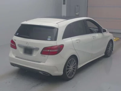 Mercedes-Benz B CLASS