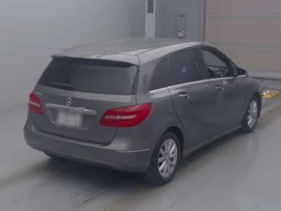 Mercedes-Benz B CLASS