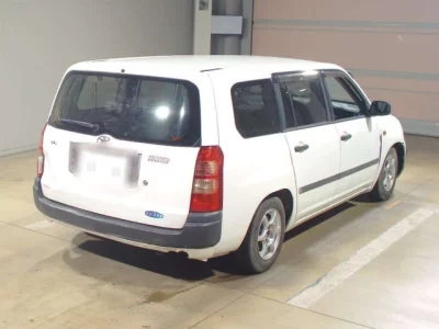 Toyota SUCCEED  с аукциона в Японии