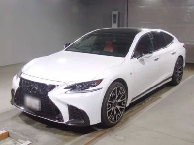 Lexus LS  с аукциона в Японии