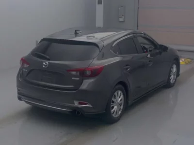Mazda AXELA  с аукциона в Японии