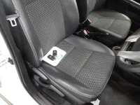 Toyota AQUA лот № 30051 оценка 4  с аукциона в Японии 7