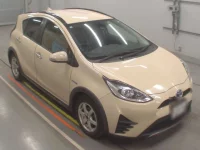 Toyota AQUA лот № 30069 оценка R  с аукциона в Японии 4