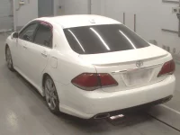 Toyota CROWN лот № 30064 оценка 4  с аукциона в Японии 5