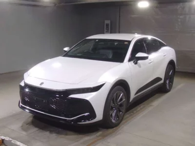 Toyota CROWN CROSSOVER