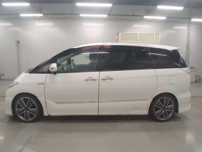 Toyota ESTIMA HYBRID