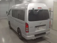 Toyota HIACE VAN лот № 30110 оценка 3  с аукциона в Японии 5