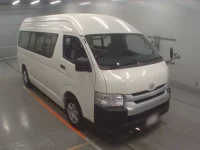 Toyota HIACE VAN лот № 33068 оценка 4.5  с аукциона в Японии 4