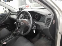 Toyota KLUGER лот № 30216 оценка 3  с аукциона в Японии 6