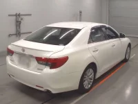 Toyota MARK X лот № 30068 оценка 4.5  с аукциона в Японии 1