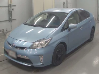 Toyota PRIUS PHV  с аукциона в Японии