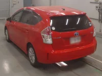 Toyota PRIUS ALPHA лот № 30079 оценка 3.5  с аукциона в Японии 5